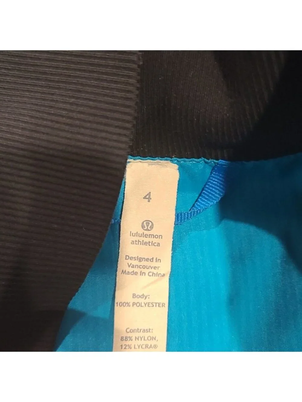 Rare LULULEMON Vintage Wind Rain Hoodie Shirred Shoulder Pleated Back